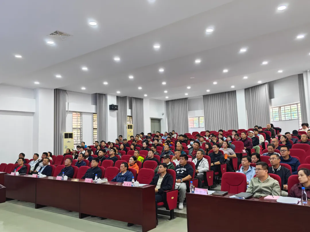 640.webp (1) 640.webp (1)